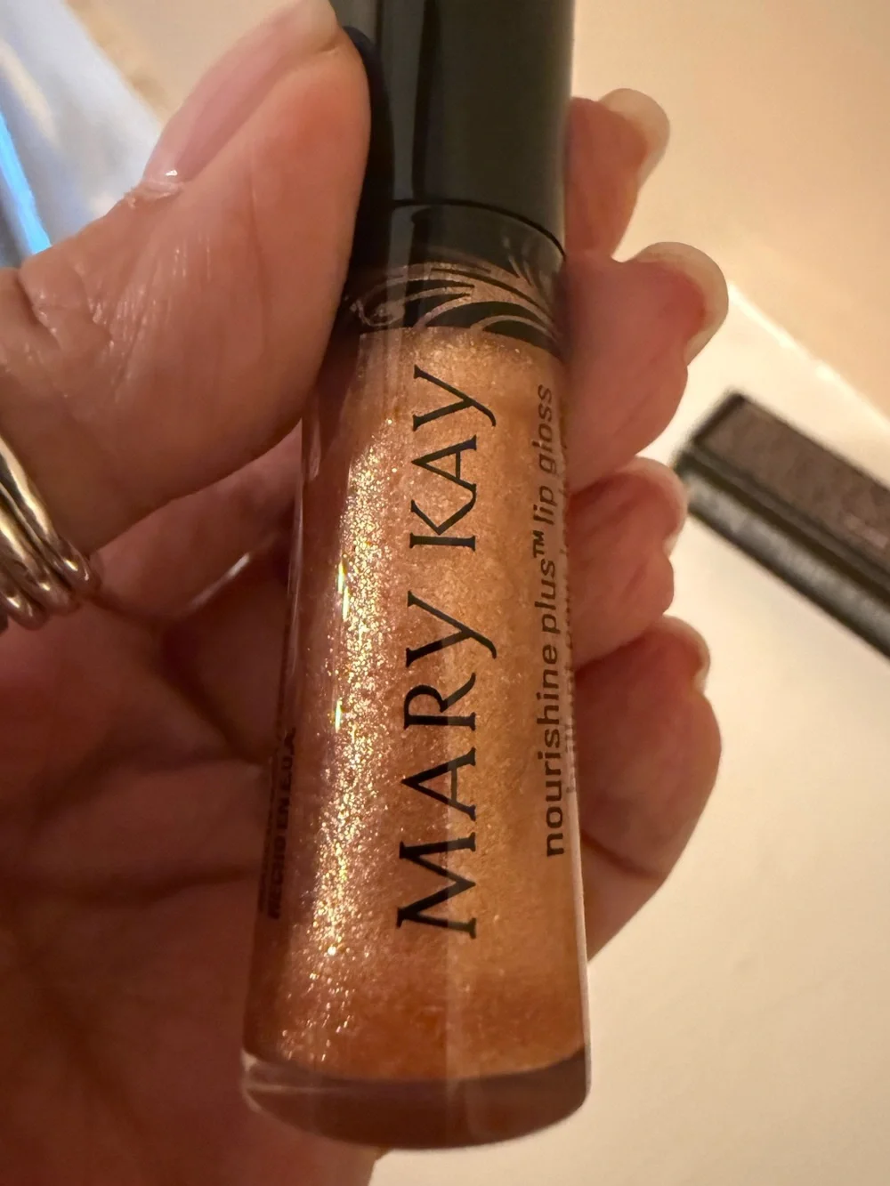 Mary Kay NouriShine Plus Lip Gloss~  Beach Bronze Glimmer
